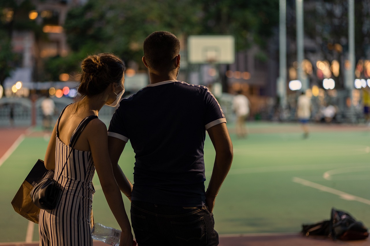 5 Tips on How to Reframe Your Outlook on Dating - DK Therapy